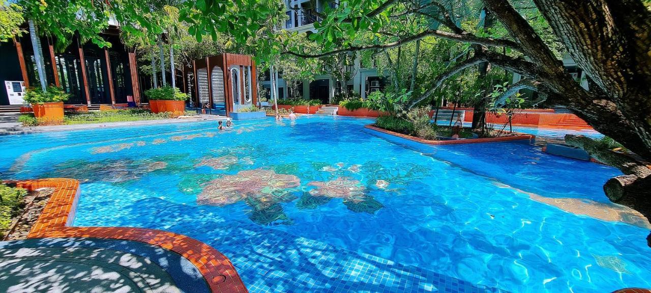 Lahabana Condo: Highest Floor with Night Market Proximity Hua Hin Exterior photo